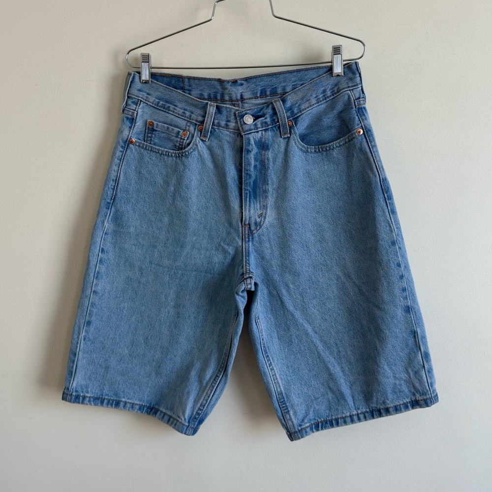 LEVI’S 469 men’s Light Blue Denim Relaxed Fit Shorts Size 30 Gently Worn